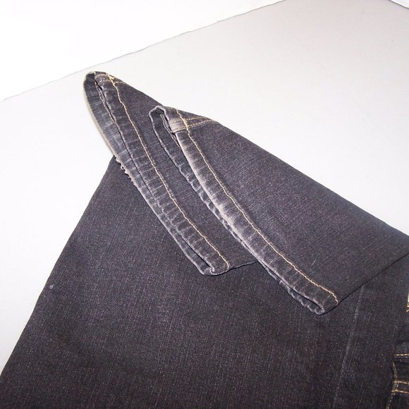 WOMEN'S GLORIA VANDERBILT BLACK BOOT CUT JEANS - Picture 8 of 8